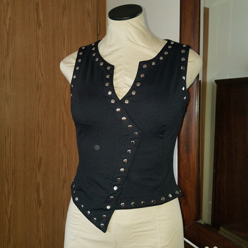 Alberto Makali Vest